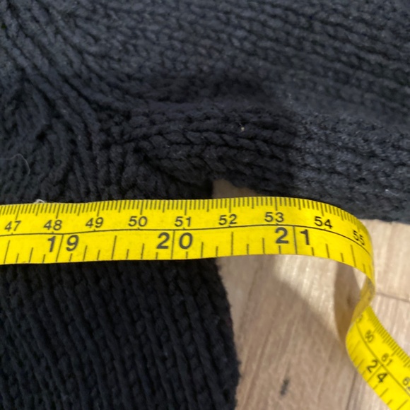 Northern Isles Zip-Up Knit Cardigan – Women’s M – Black with Rose Embroidery - Picture 9 of 10